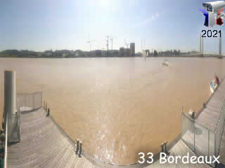 Aperçu de la webcam ID325 : Bordeaux - Panoramique HD du fleuve - via france-webcams.fr