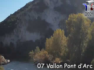 Webcam sur l'Ardèche à l'entrée des Gorges de l'Ardèche - Vallon Tourisme - via france-webcams.fr